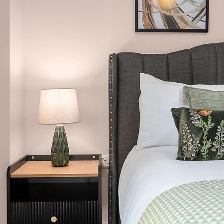2 Bed Flat Manchester City Bagian luar foto
