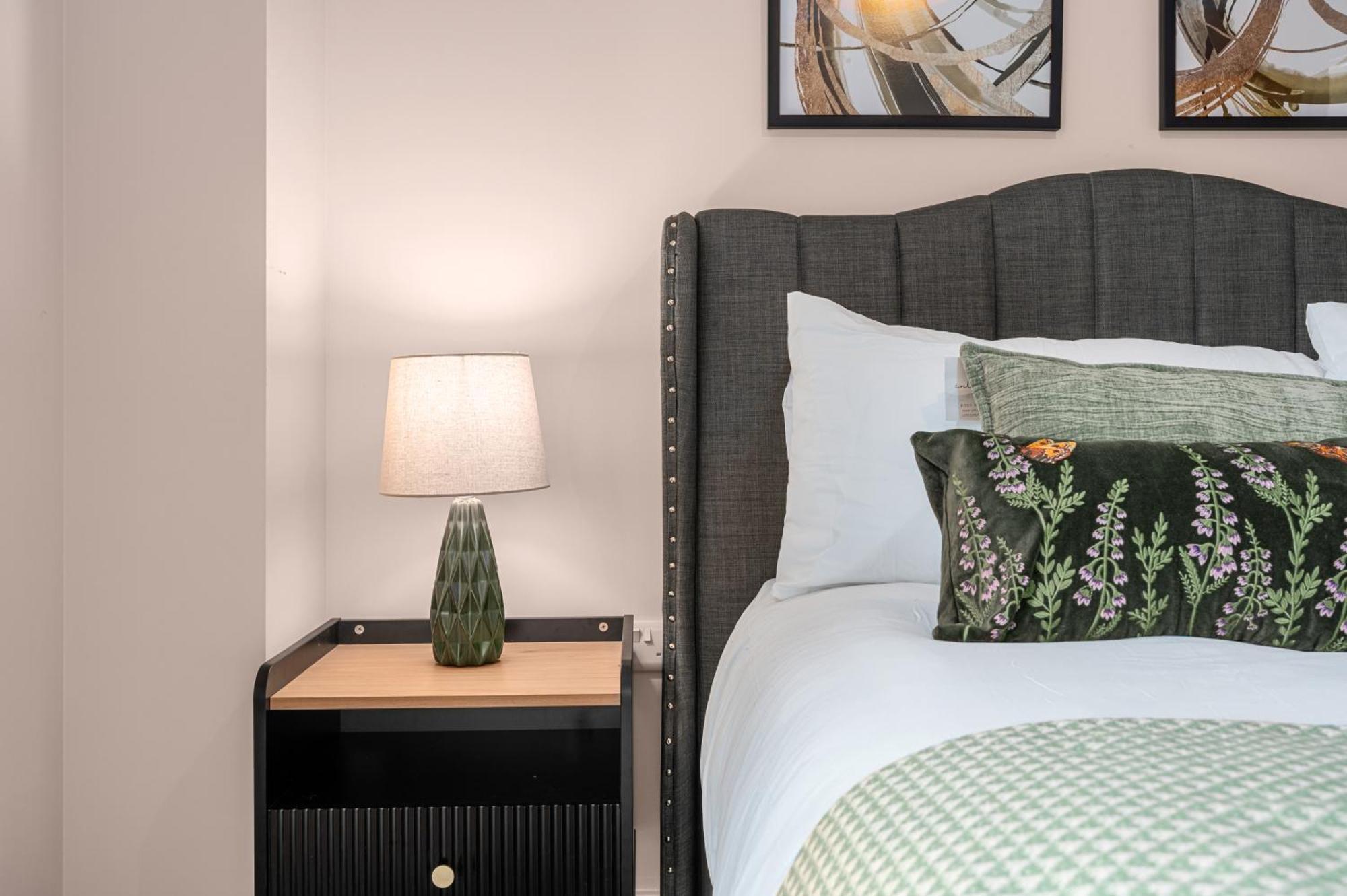 2 Bed Flat Manchester City Bagian luar foto