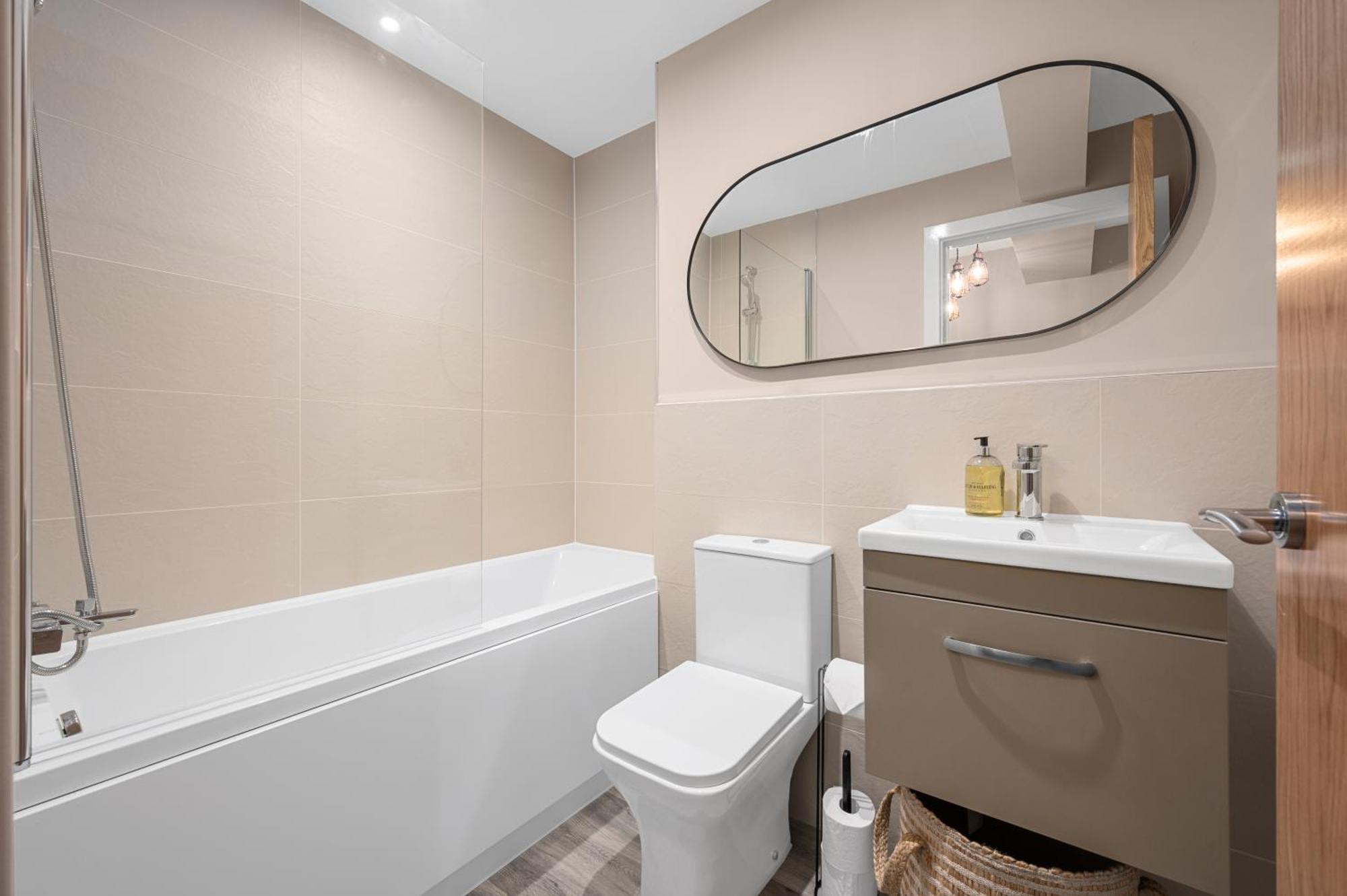 2 Bed Flat Manchester City Bagian luar foto